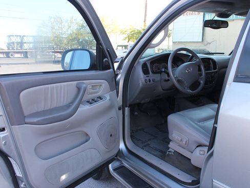 Used 2003 Toyota Sequoia Limited RWD image 20