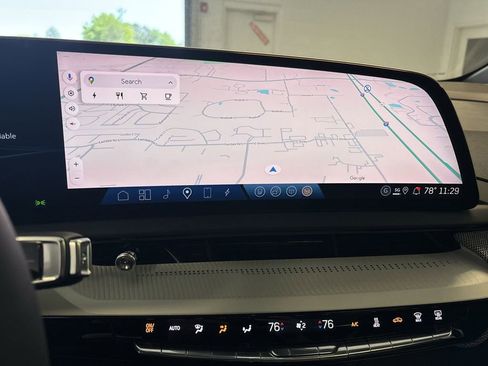 New 2025 Cadillac Optiq Luxury 1 w/ LPO, ONYX Package image 14