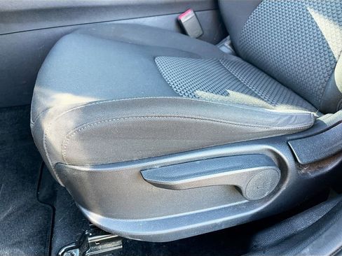 Used 2023 Kia Sportage LX image 17