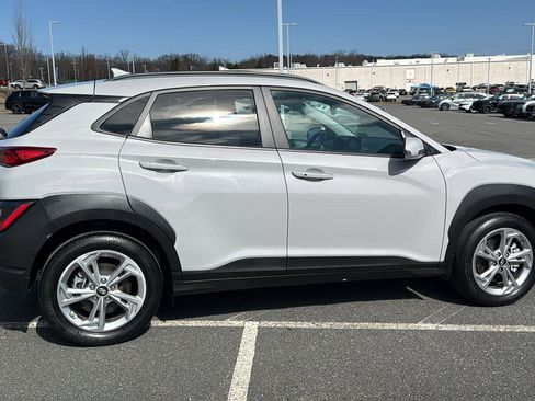 Used 2023 Hyundai Kona SEL image 4