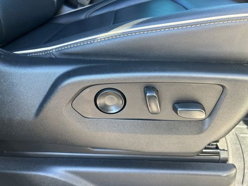 Used 2021 Chevrolet Tahoe Premier w/ Premium Package image 20