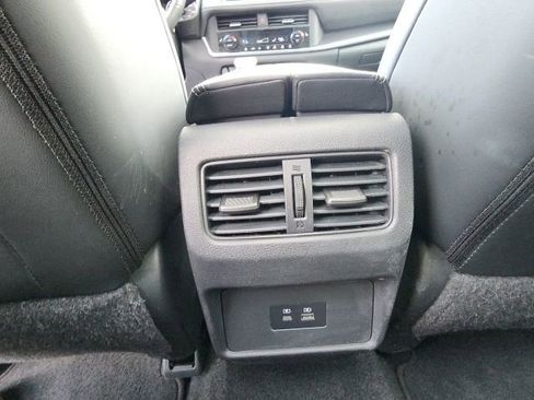 Used 2023 Nissan Rogue SV w/ SV Premium B Package image 13