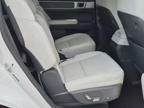 Used 2025 Hyundai Santa Fe Calligraphy AWD/4WD image 22