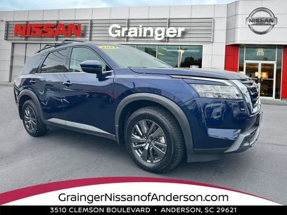 Used 2022 Nissan Pathfinder SV w/ SV Premium Package