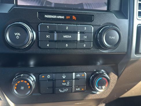 Used 2019 Ford F150 XLT AWD/4WD image 18