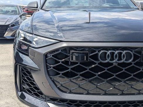 Used 2025 Audi RS Q8 performance AWD/4WD image 8