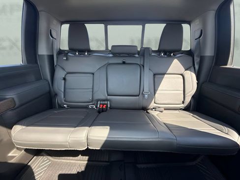 Used 2022 GMC Sierra 2500 Denali w/ Denali Ultimate Package AWD/4WD image 7