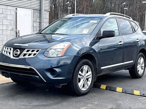 Used 2015 Nissan Rogue S w/ Convenience Package image 2