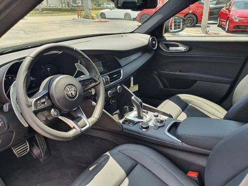 New 2024 Alfa Romeo Giulia Sprint image 11
