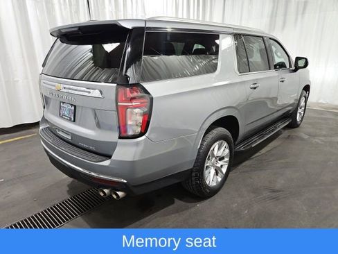 Used 2023 Chevrolet Suburban Premier AWD/4WD image 3