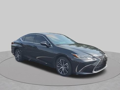 Used 2024 Lexus ES 250 w/ Premium Package AWD/4WD image 2