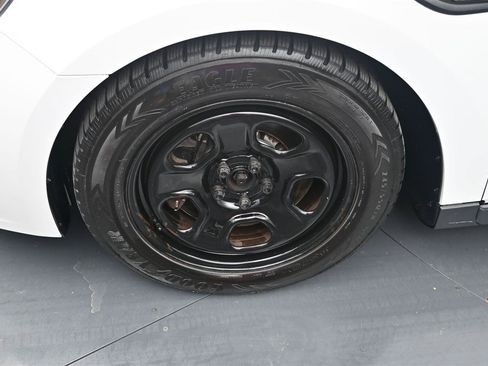 Used 2015 Ford Taurus Police Interceptor AWD image 14