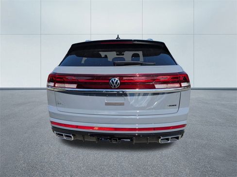 New 2026 Volkswagen Atlas Cross Sport SEL Premium R-Line image 4