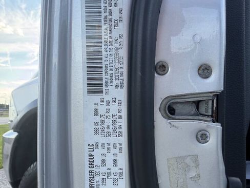 Used 2012 RAM 2500 ST w/ Chrome Appearance Group AWD/4WD image 8