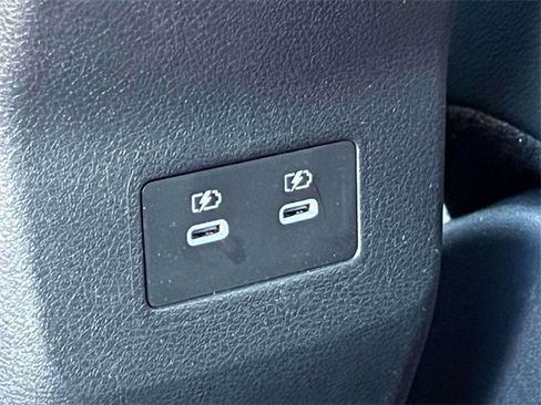 Used 2025 Nissan Kicks SR w/ SR Premium Package image 15