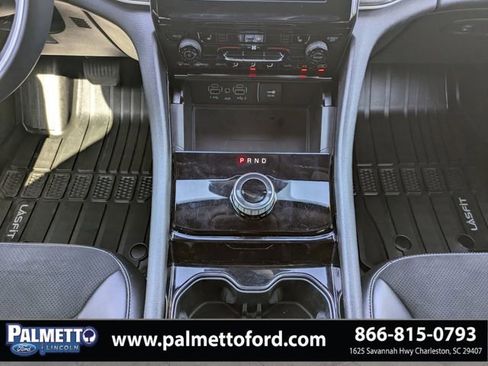 Used 2023 Jeep Grand Cherokee L Laredo image 18