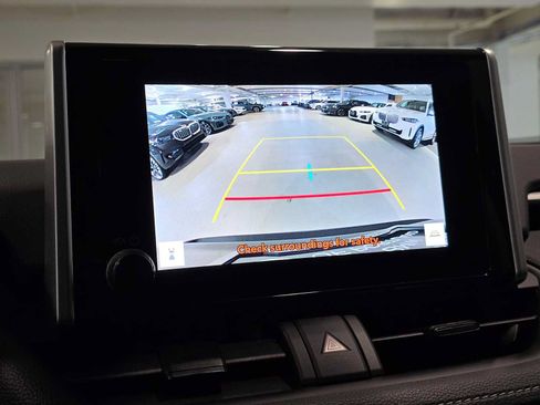 Used 2025 Toyota RAV4 XLE AWD/4WD image 30