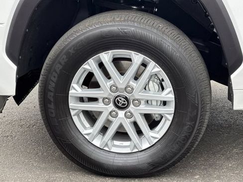 Used 2026 Toyota Tundra SR5 w/ SR5 Convenience Package AWD/4WD image 43