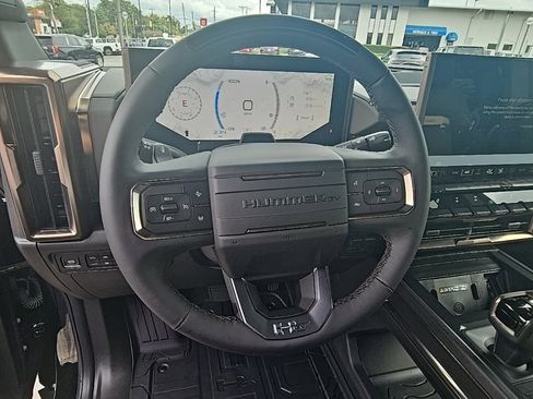 New 2025 GMC Hummer EV 3X w/ Extreme Off-Road Package image 17