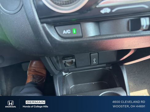 Used 2018 Honda Fit LX image 21