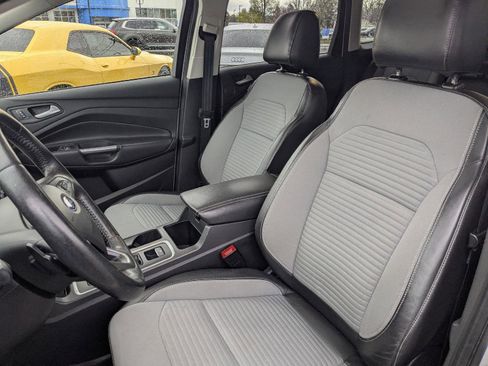 Used 2017 Ford Escape Titanium AWD/4WD image 19