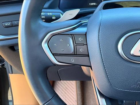 Used 2023 Lexus RZ 450e Premium image 22