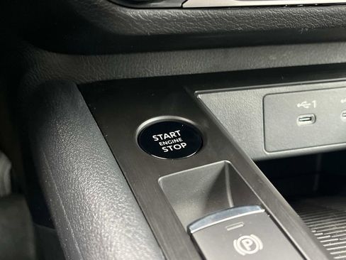 New 2026 Nissan Kicks S image 27