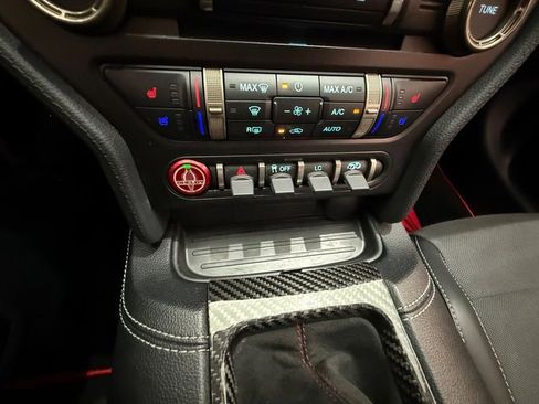 Used 2019 Ford Mustang Shelby GT350 w/ Technology Package RWD image 8