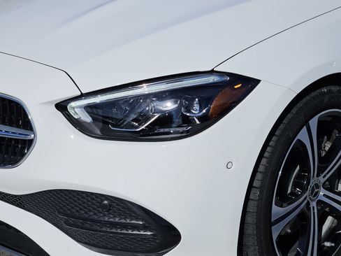 Certified 2025 Mercedes-Benz C 300 Sedan image 9