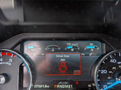 Used 2019 Ford F250 Lariat w/ Lariat Ultimate Package image 12