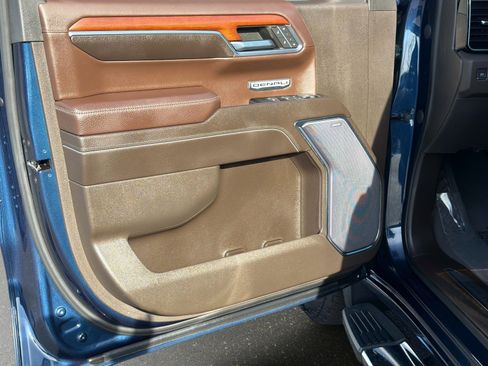 Used 2023 GMC Sierra 1500 Denali w/ Technology Package image 16
