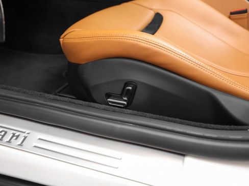 Certified 2024 Ferrari Roma Spider image 42