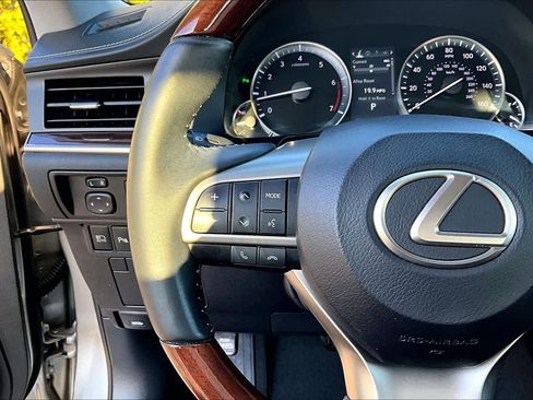 Used 2017 Lexus ES 350 image 22