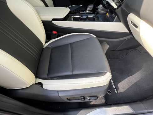 Used 2024 Lexus NX 250 FWD image 44
