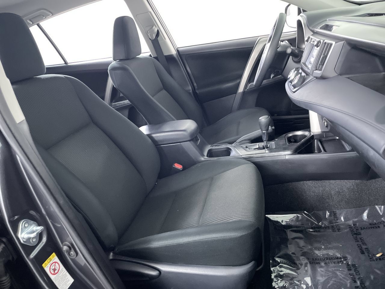 Used 2018 Toyota RAV4 LE w/ All Weather Liner Package AWD/4WD image 24