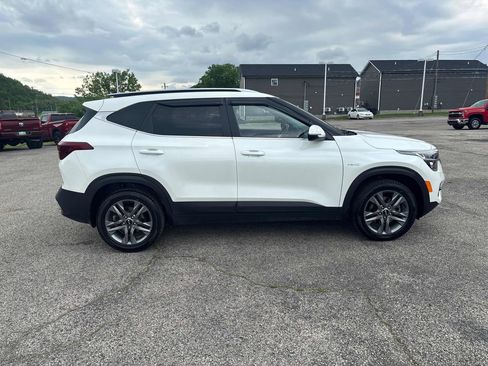 Used 2021 Kia Seltos S AWD/4WD image 6