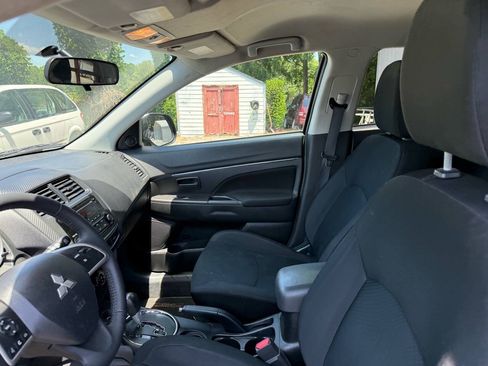 Used 2015 Mitsubishi Outlander Sport ES FWD image 9