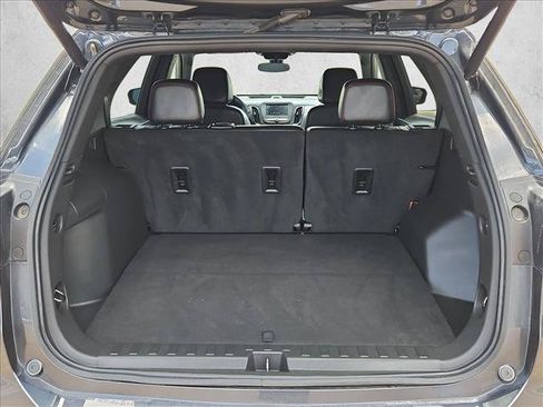 Used 2023 Chevrolet Equinox RS FWD image 6