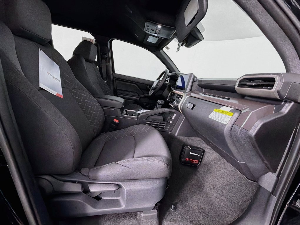 Used 2026 Toyota Tacoma SR5 RWD image 30