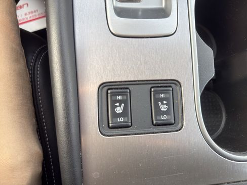 Used 2020 Nissan Murano SL w/ Cargo Package image 17