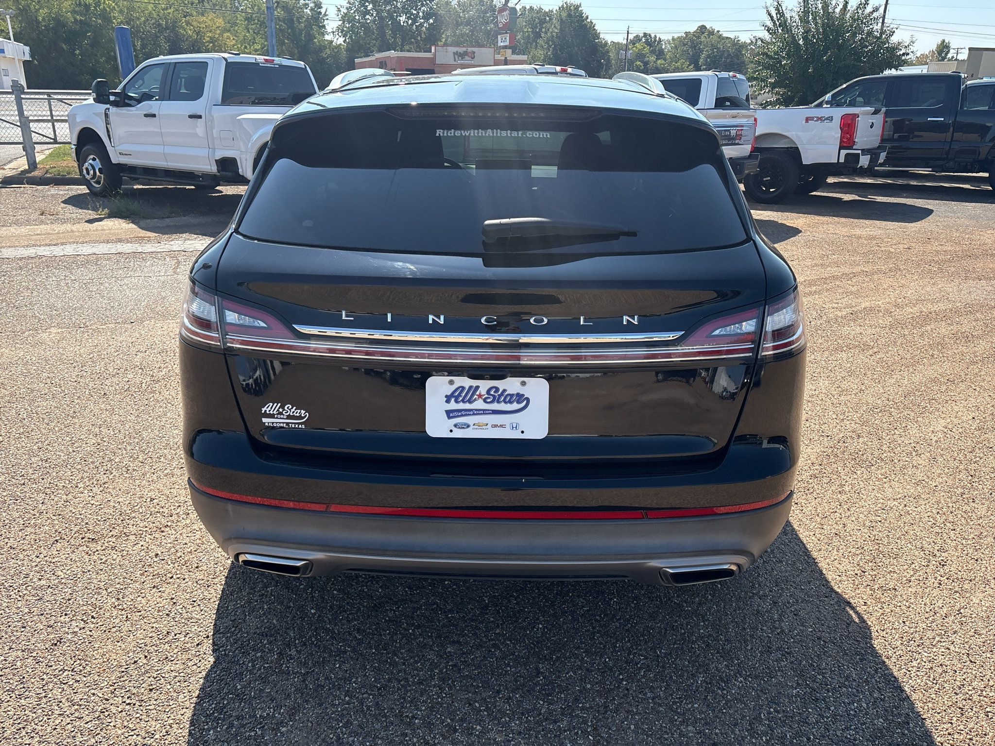 Used 2022 Lincoln Nautilus Reserve FWD image 5