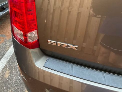 Used 2016 Cadillac SRX Luxury w/ Driver Awareness Package FWD image 7