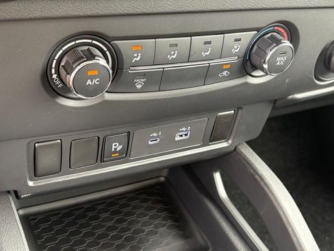 New 2026 Nissan Frontier S image 12