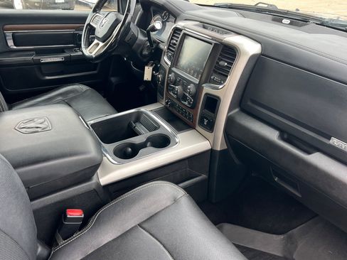 Used 2017 RAM 2500 Laramie w/ Convenience Group image 15