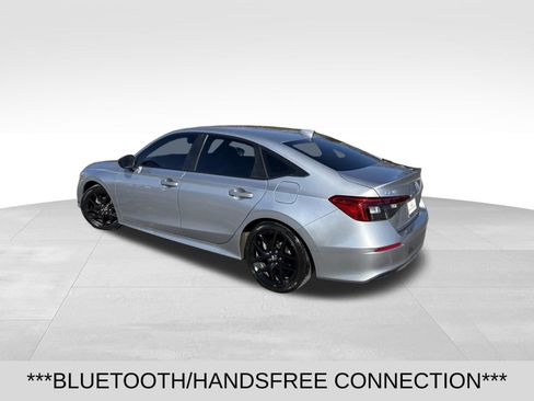 Used 2023 Honda Civic Sport image 3