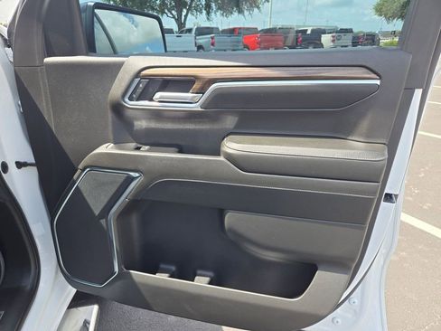 Used 2022 Chevrolet Silverado 1500 RST AWD/4WD image 26