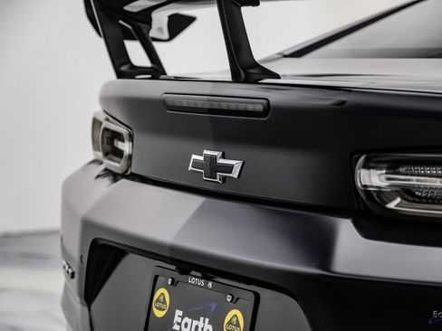 Used 2024 Chevrolet Camaro ZL1 RWD image 19