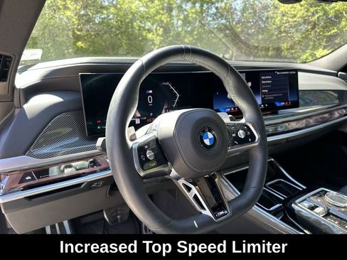 Used 2023 BMW 760i xDrive image 18