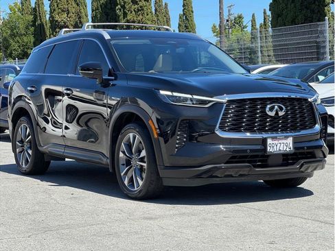 Used 2023 INFINITI QX60 Luxe w/ Cargo Package AWD/4WD image 3