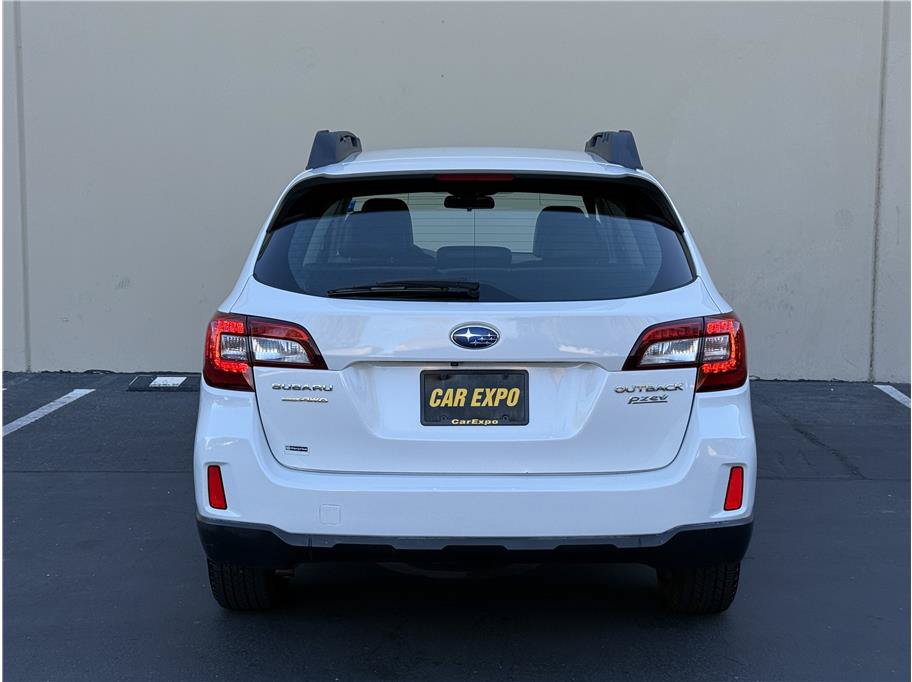 Used 2017 Subaru Outback 2.5i AWD/4WD image 6
